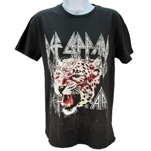 Def Leppard | Women’s Small | 100% Cotton‎ Short Sleeve Crewneck Graphic T-shirt